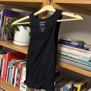 Orseund Iris Textured black Tank Top